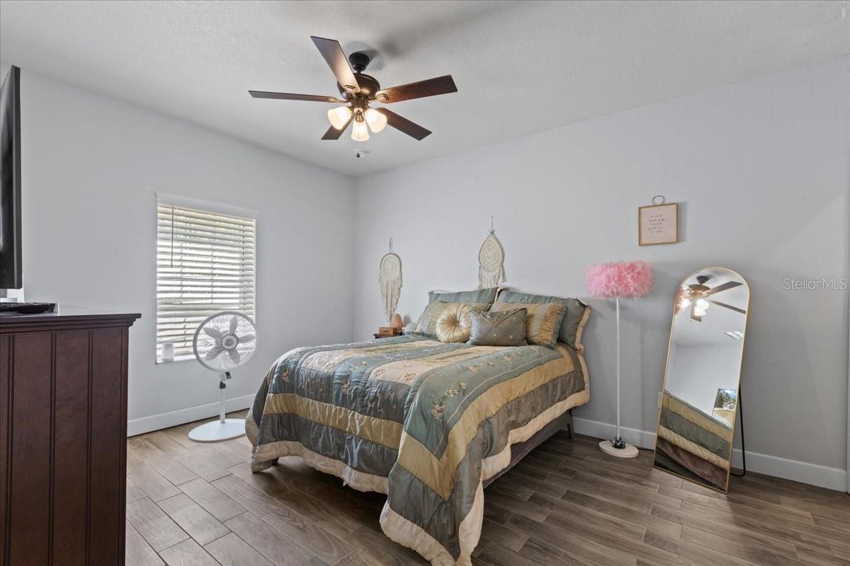 Image 14 of 51 For 700 105th Street