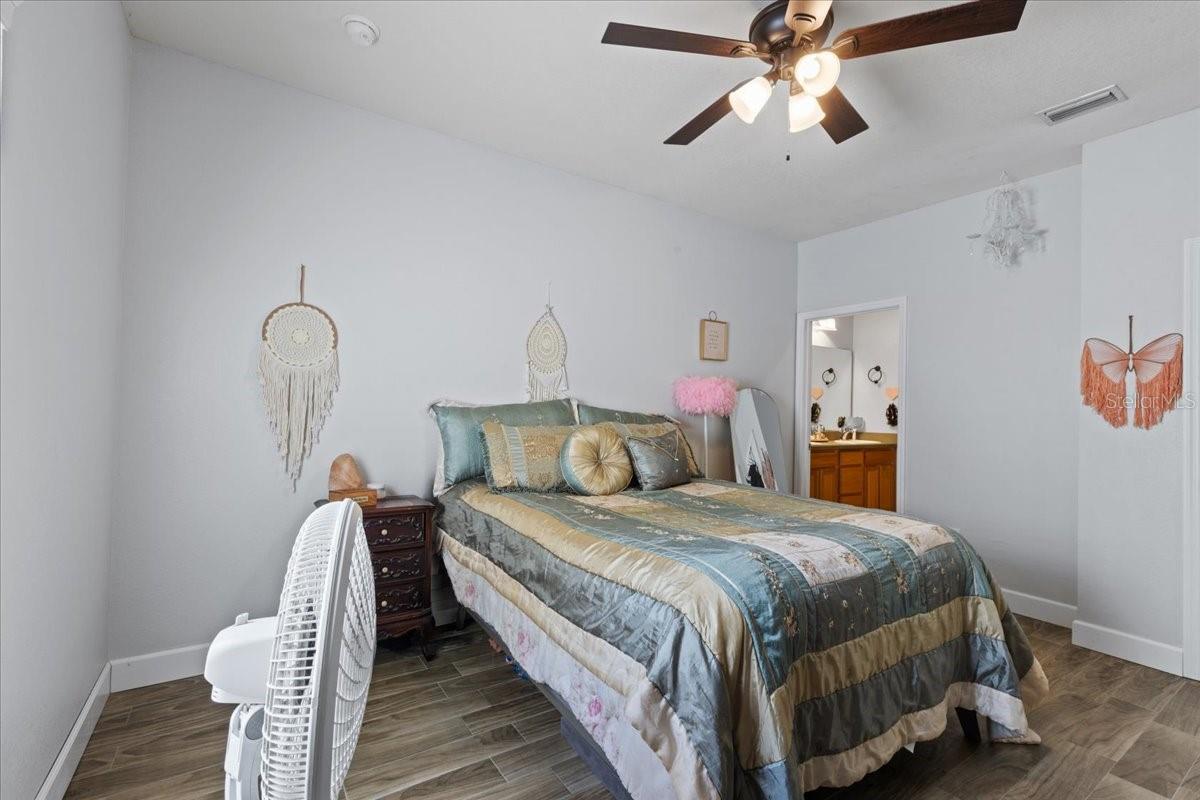 Image 15 of 51 For 700 105th Street