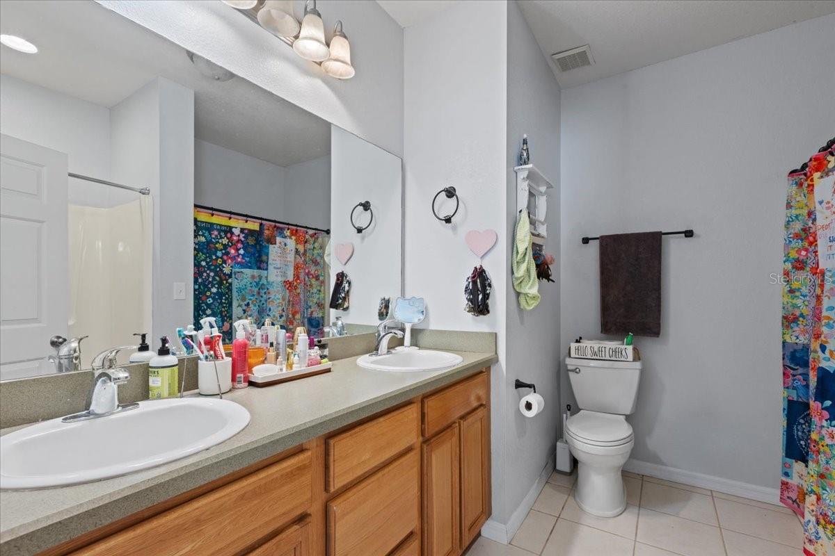 Image 17 of 51 For 700 105th Street