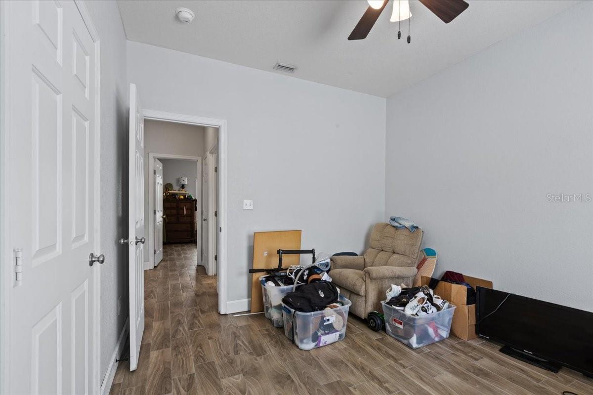 Image 21 of 51 For 700 105th Street