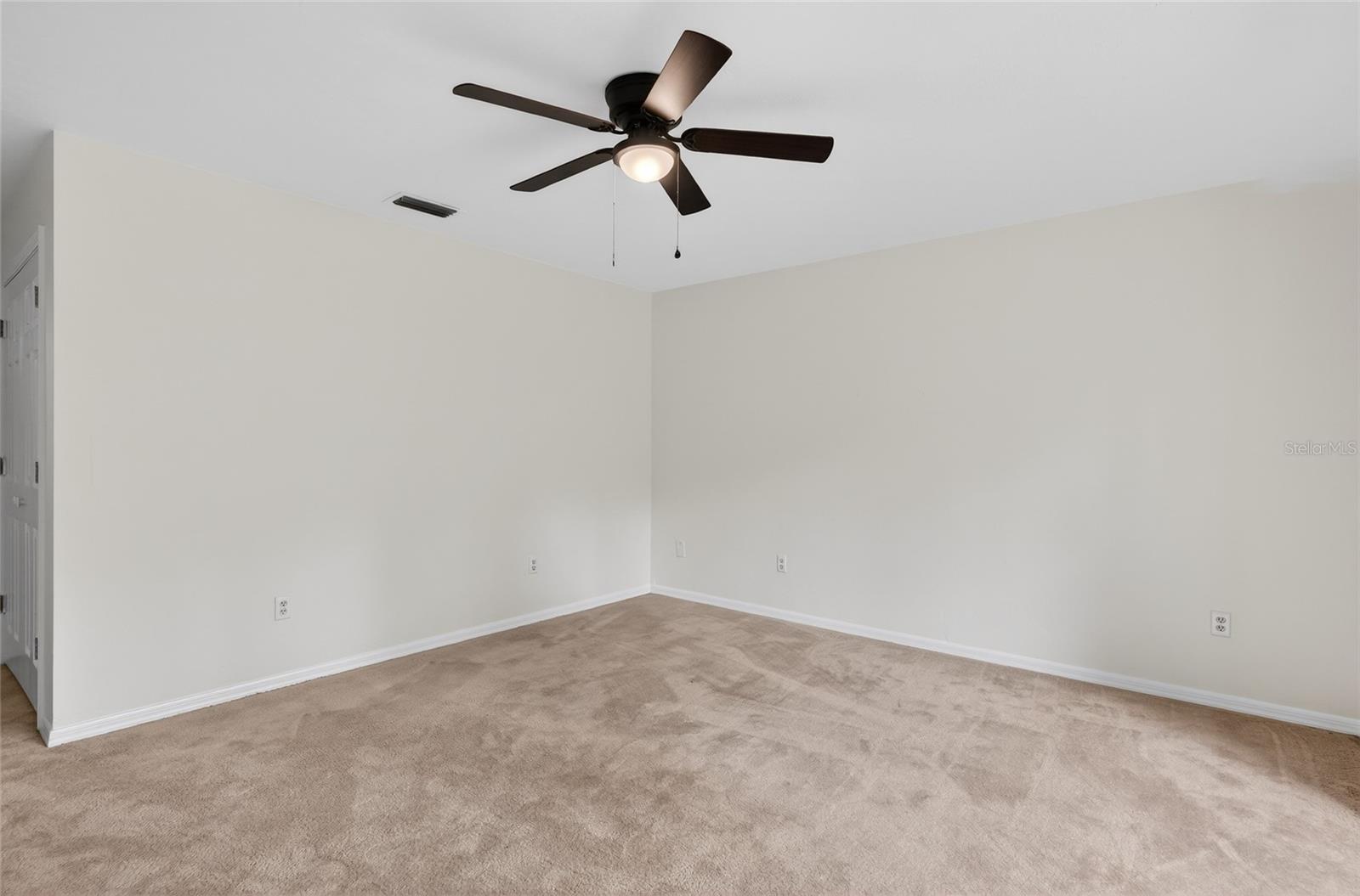 Image 22 of 31 For 8025 103rd Avenue