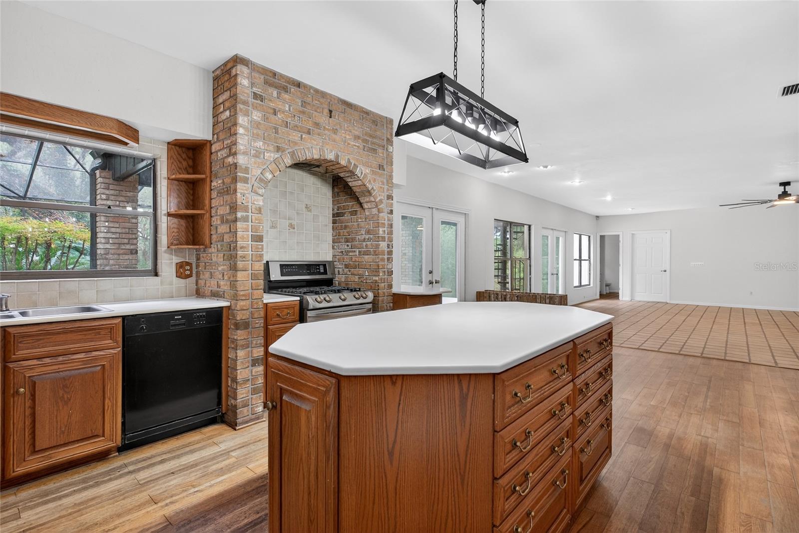 Image 8 of 31 For 8025 103rd Avenue