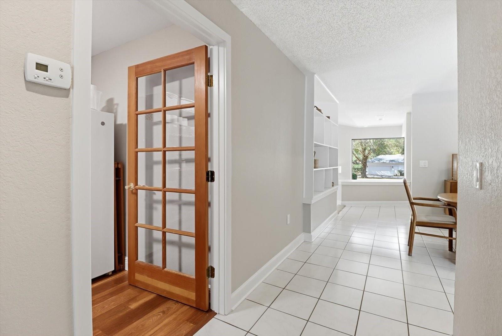 Image 15 of 46 For 451 Ireland Court