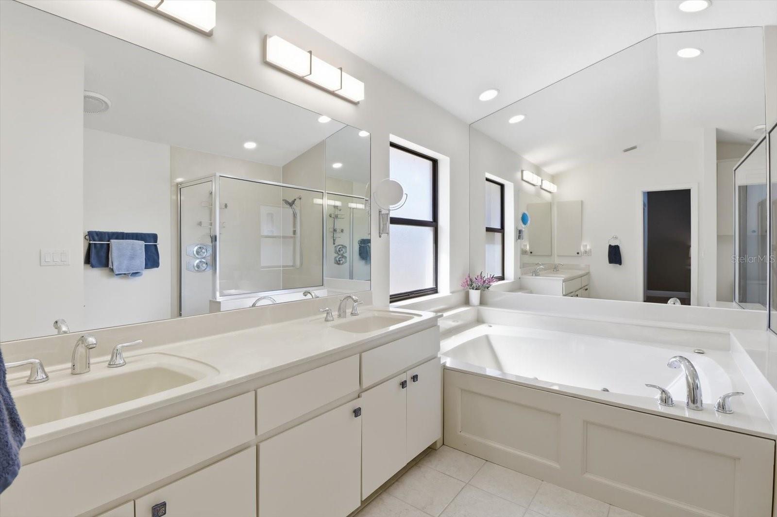 Image 17 of 46 For 451 Ireland Court