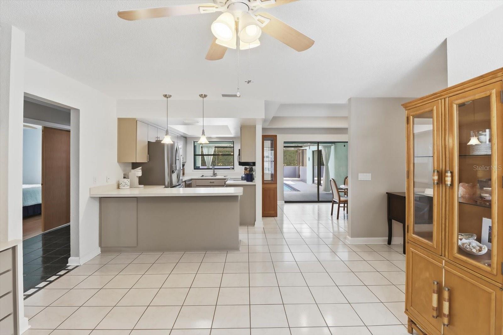 Image 29 of 46 For 451 Ireland Court