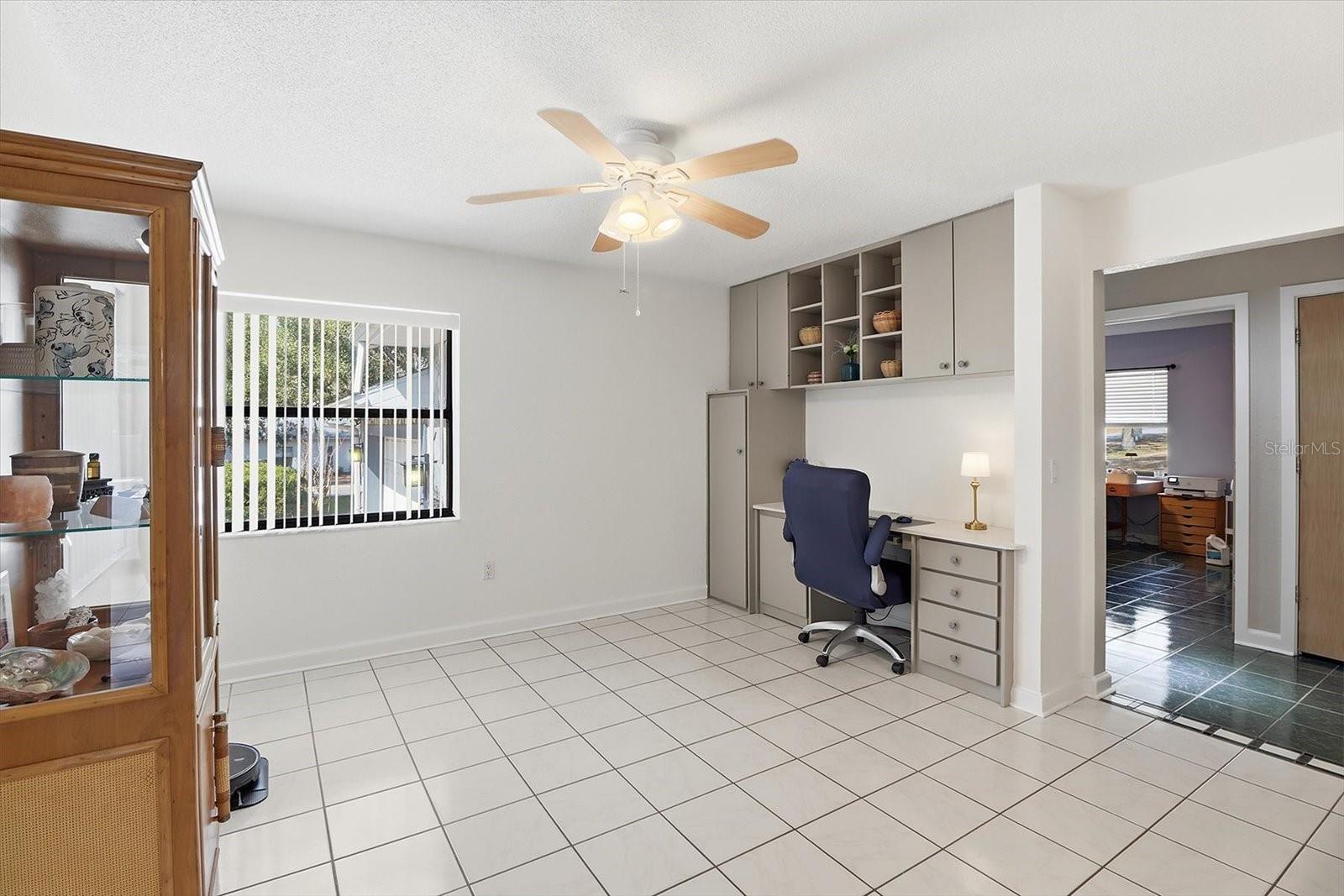 Image 30 of 46 For 451 Ireland Court