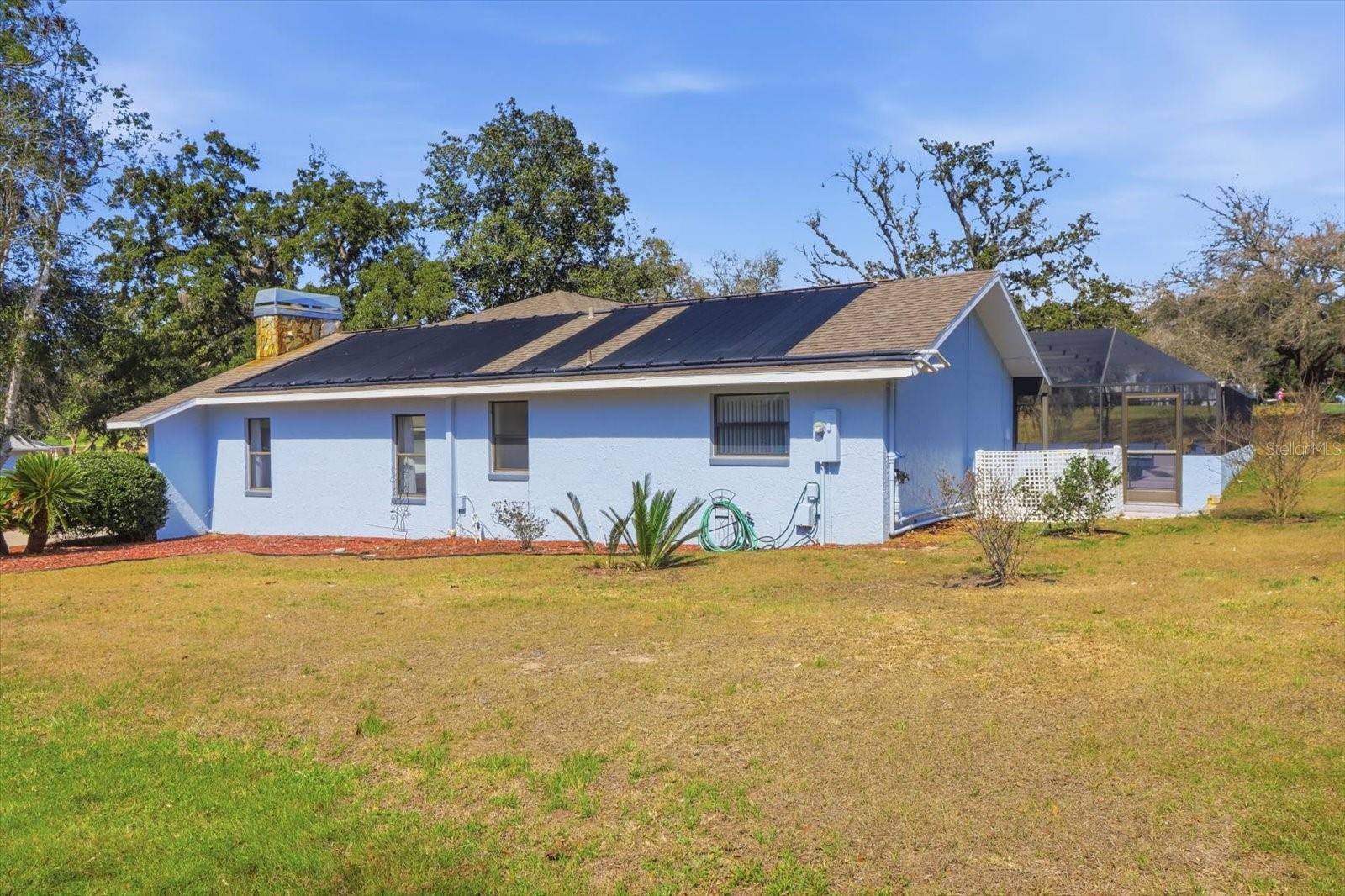 Image 40 of 46 For 451 Ireland Court