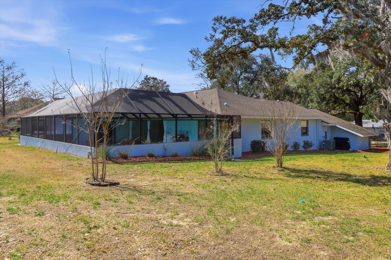 Image 42 of 46 For 451 Ireland Court