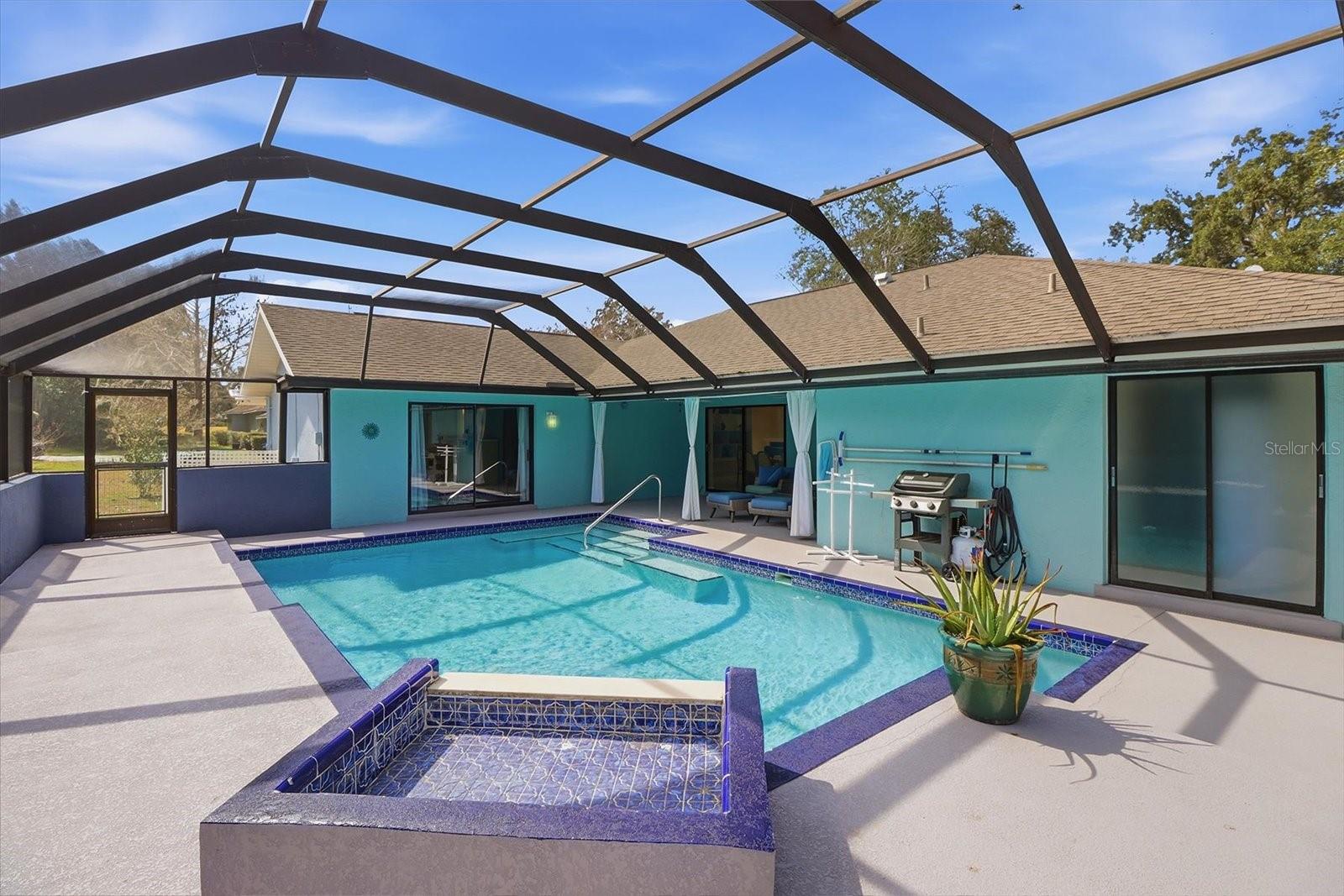 Image 43 of 46 For 451 Ireland Court