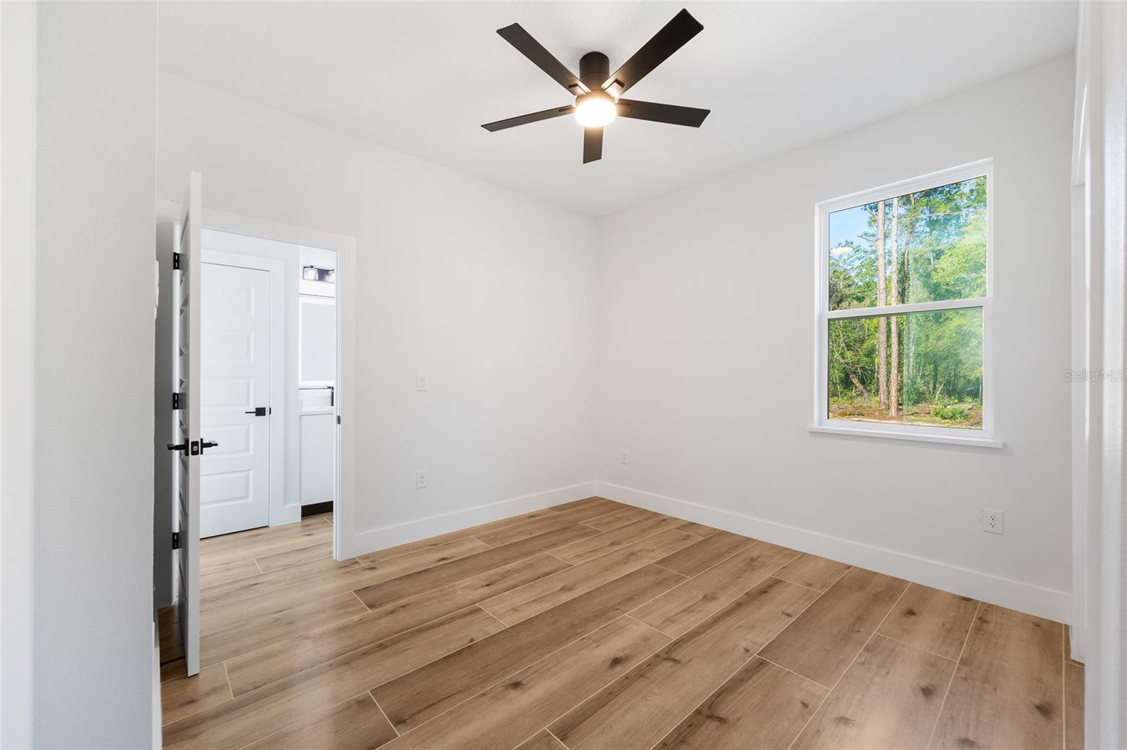 Image 27 of 52 For 4438 179th Place