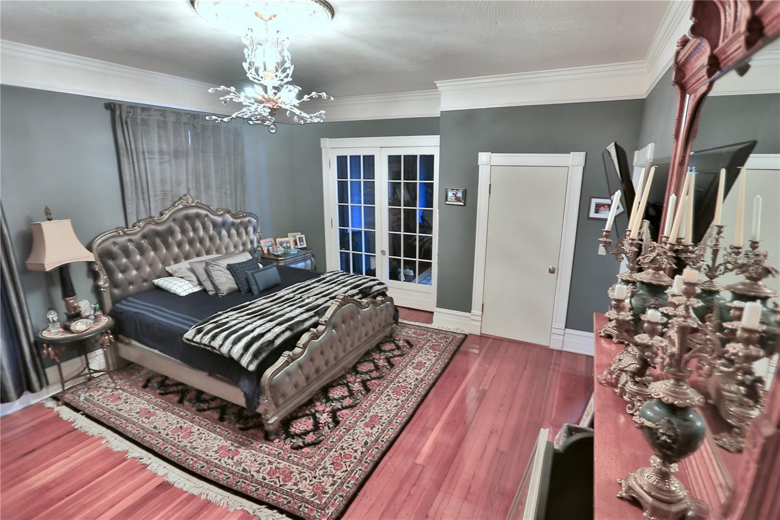 Image 18 of 19 For 743 Fort King Street