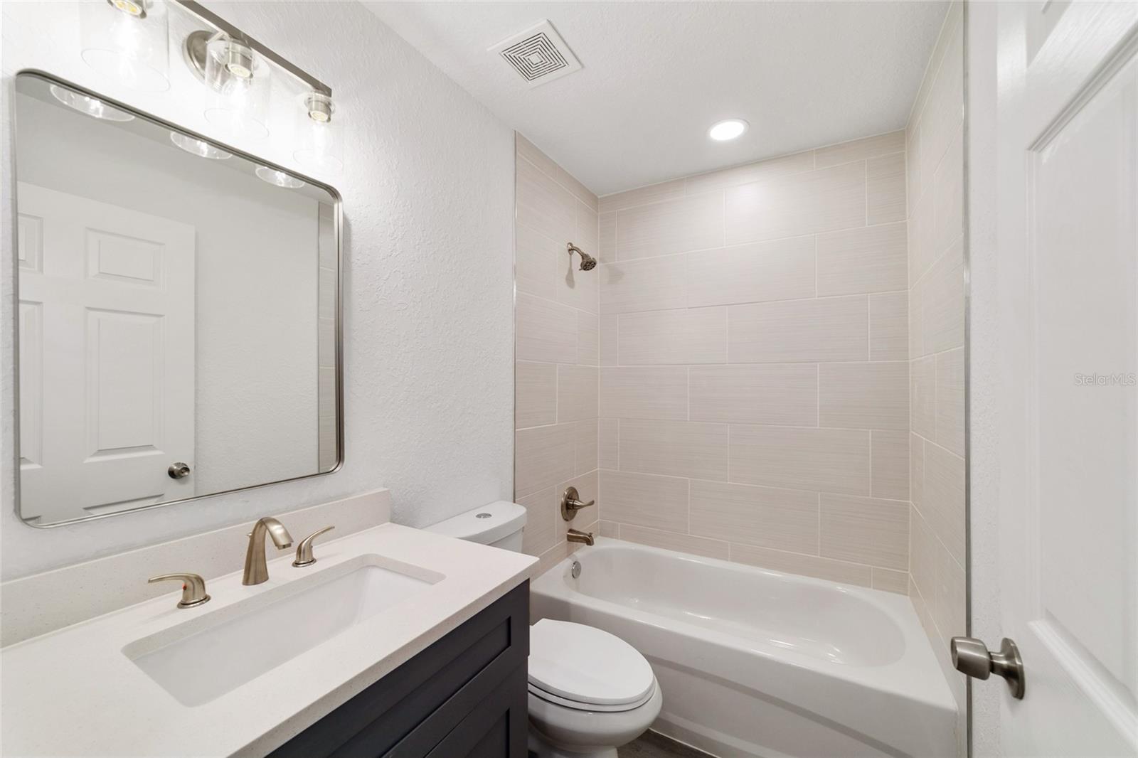 Image 15 of 16 For 7023 23rd Avenue