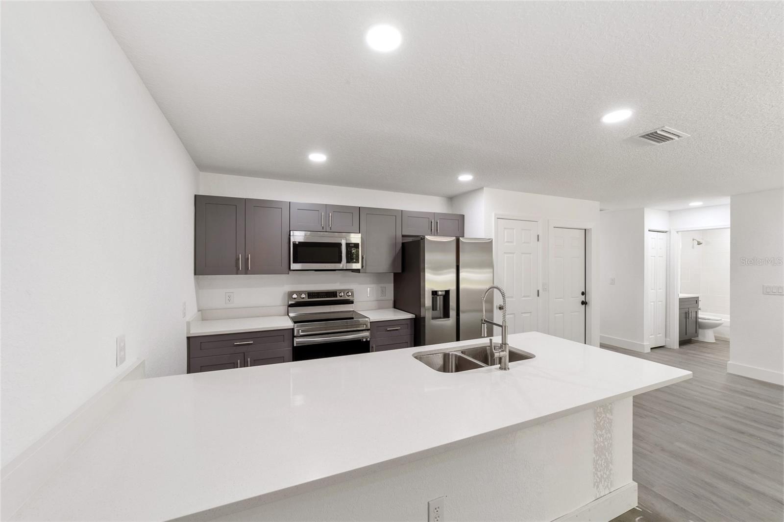 Image 6 of 16 For 7023 23rd Avenue