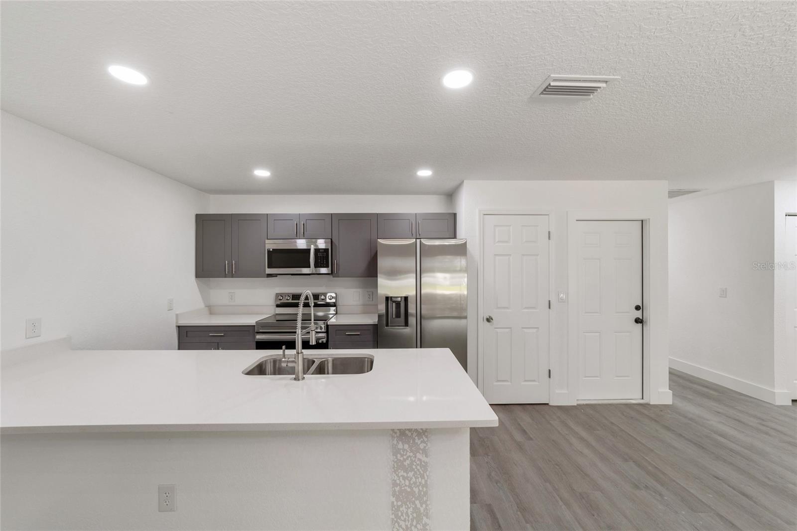 Image 7 of 16 For 7023 23rd Avenue