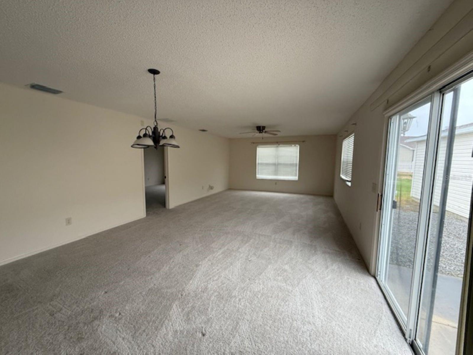 Image 2 of 11 For 17412 81st Newberry Court