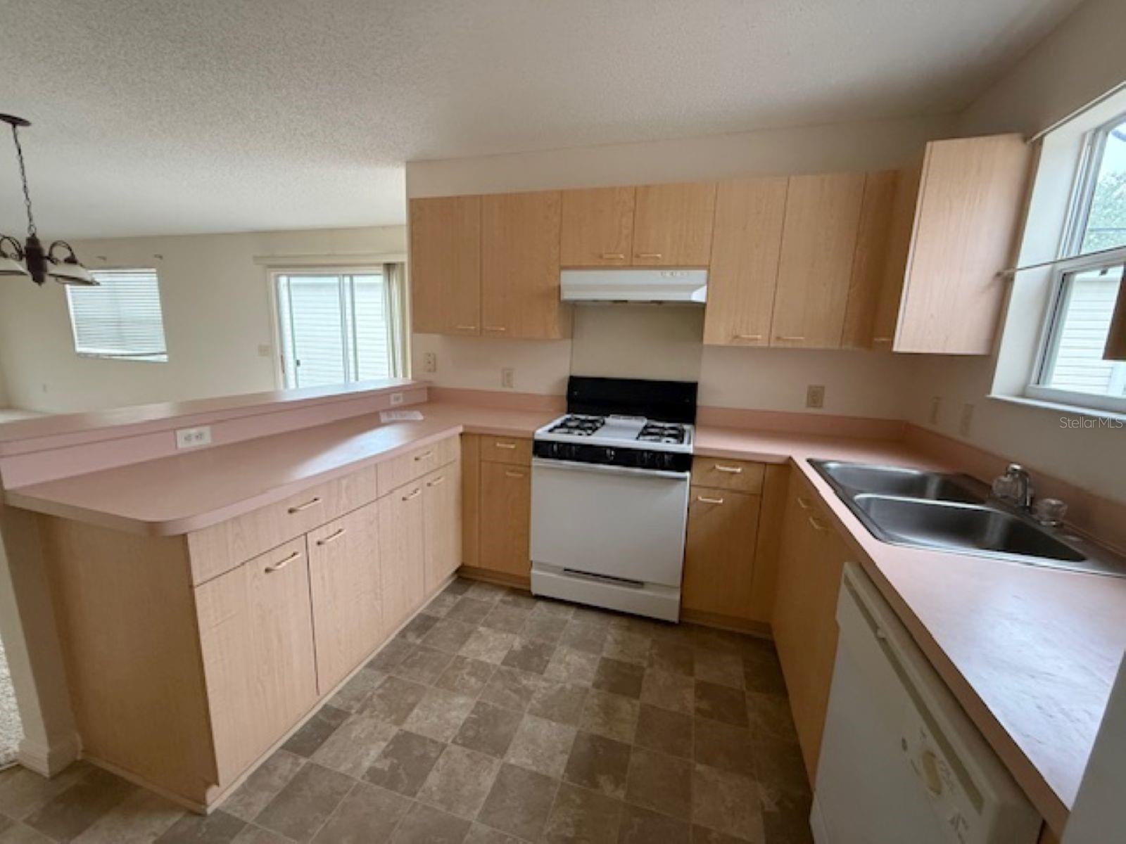 Image 6 of 11 For 17412 81st Newberry Court