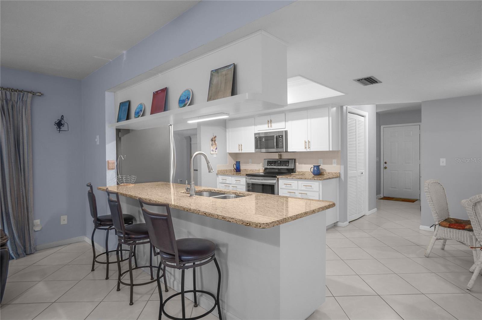 Image 12 of 39 For 20 Sycamore Court E