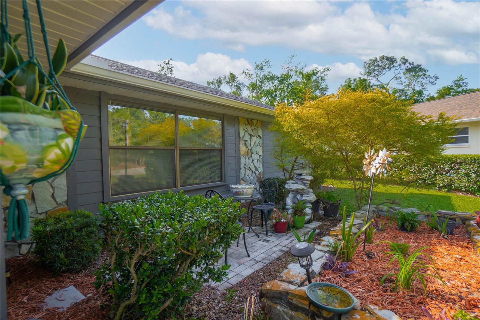 Image 7 of 39 For 20 Sycamore Court E