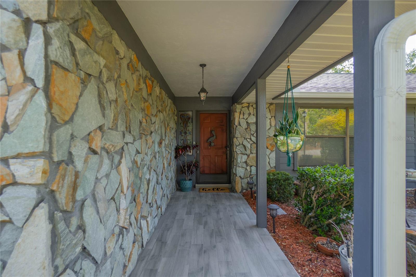 Image 8 of 39 For 20 Sycamore Court E