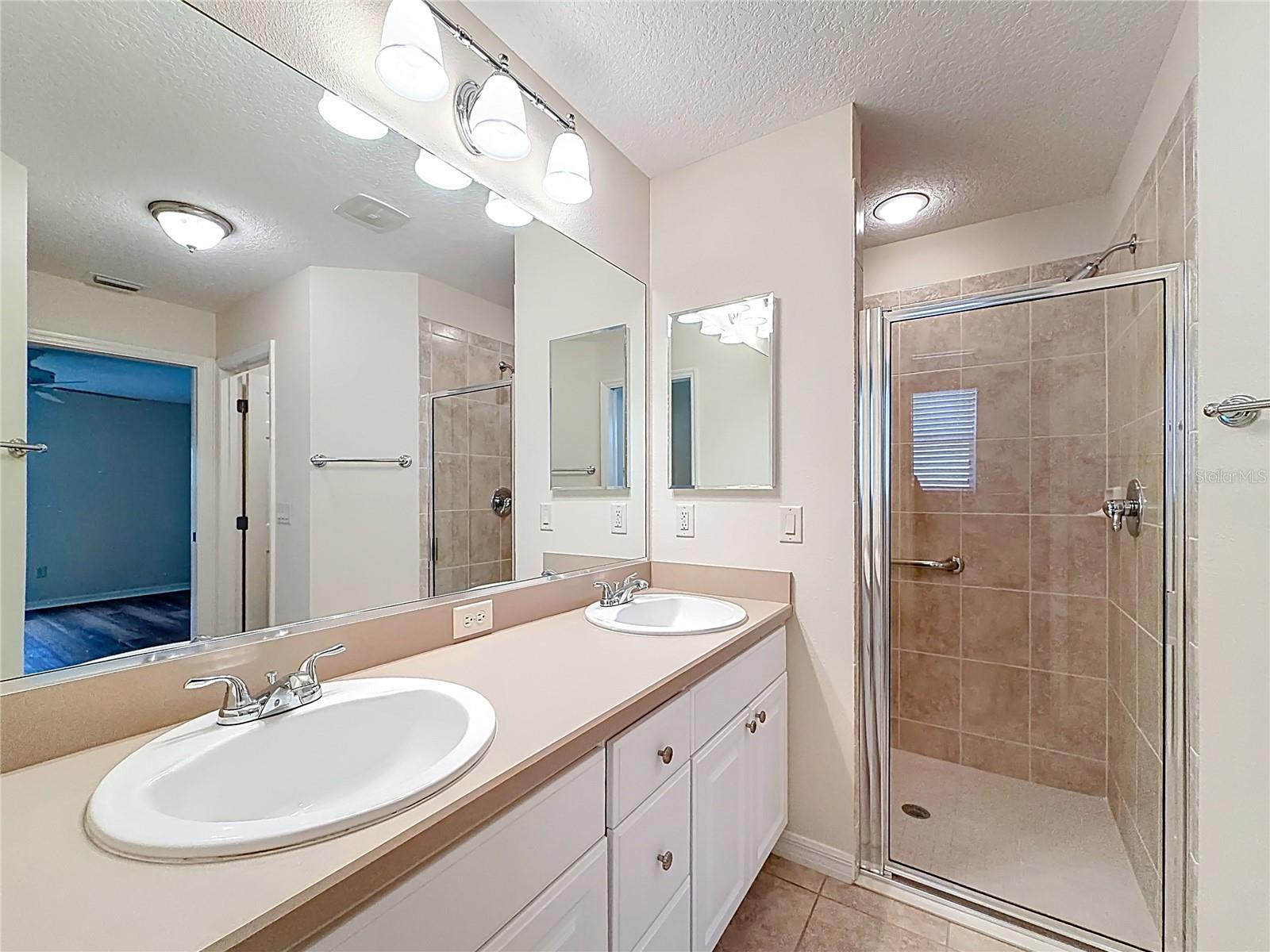 Image 25 of 53 For 2530 Foxbridge Terrace