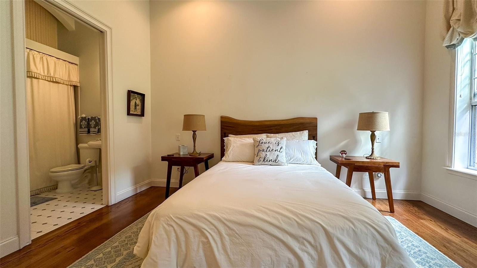 Image 21 of 75 For 6425 202nd Place