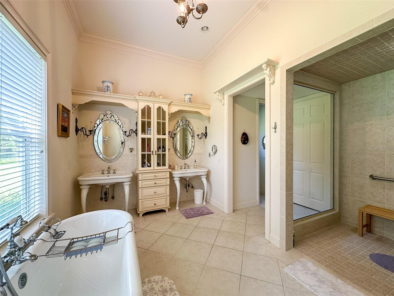 Image 27 of 75 For 6425 202nd Place