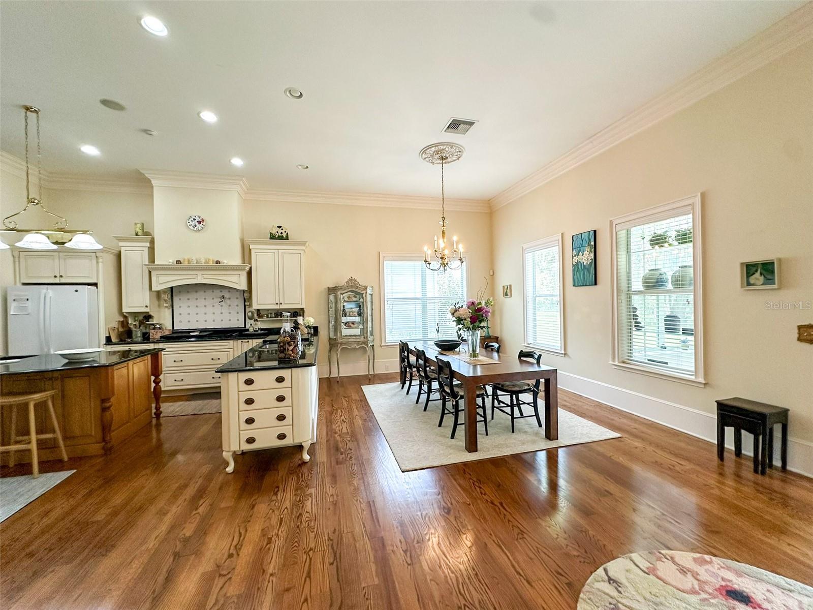 Image 54 of 75 For 6425 202nd Place