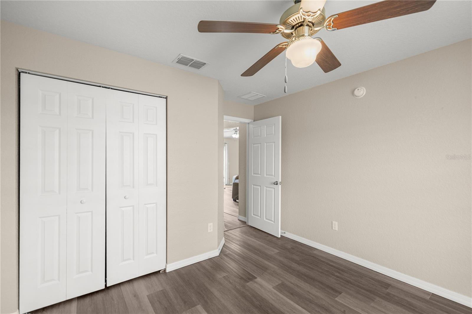 Image 17 of 31 For 6 Laurel Pass Court