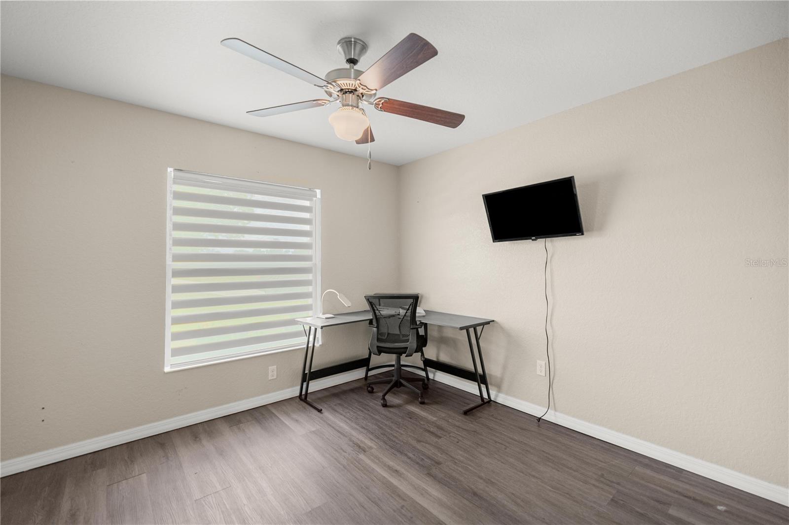 Image 18 of 31 For 6 Laurel Pass Court