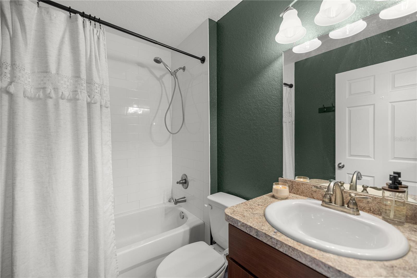 Image 19 of 31 For 6 Laurel Pass Court