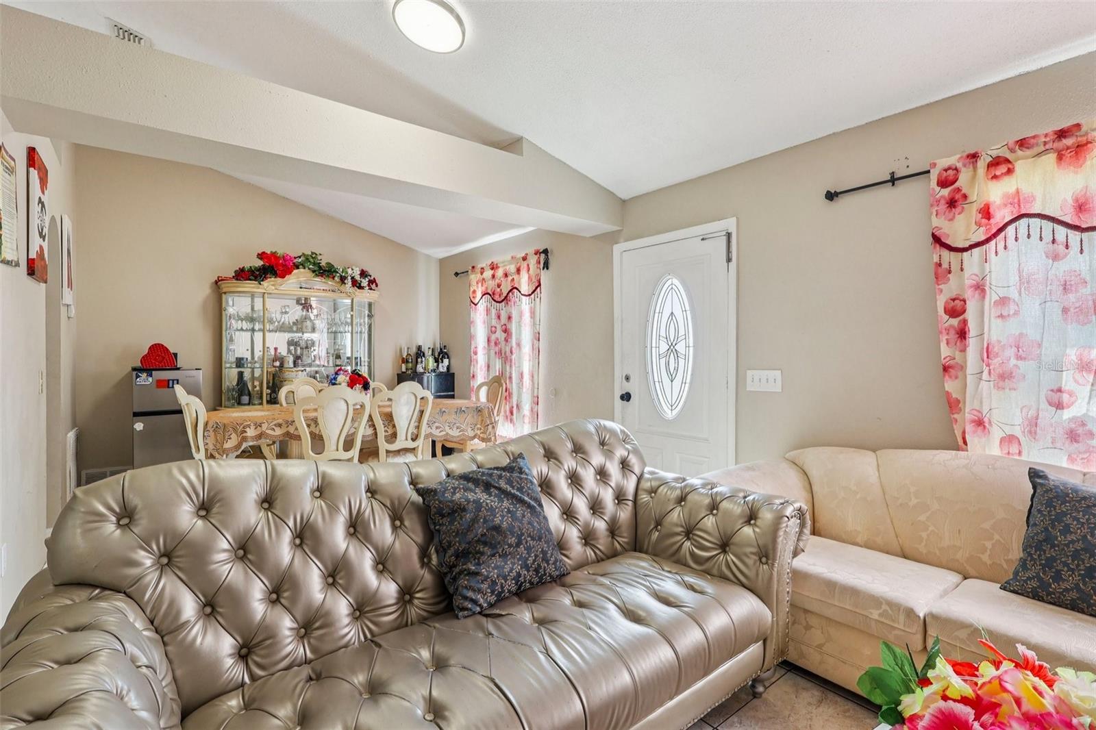 Image 11 of 29 For 42 Inconnu Dr