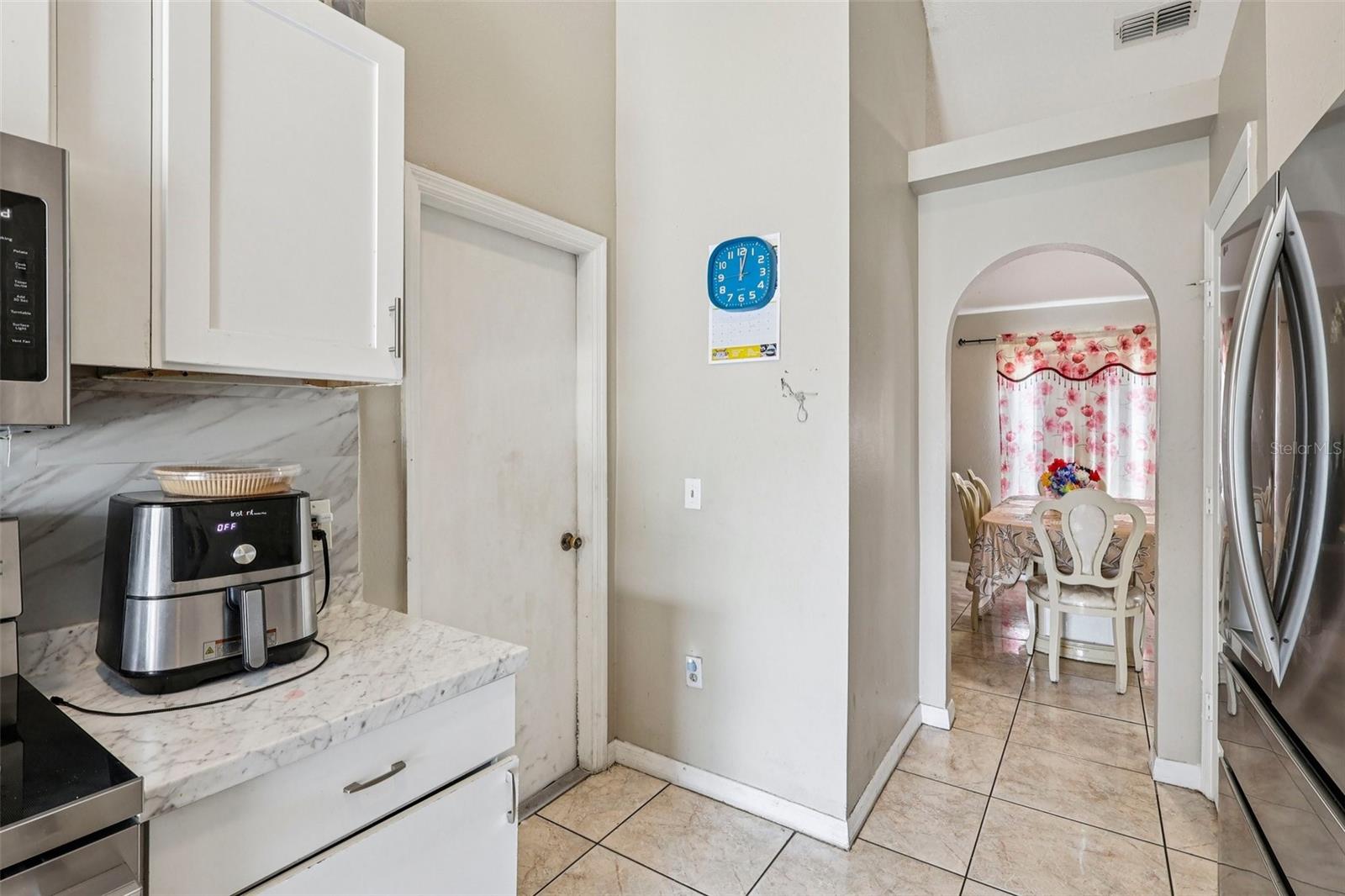 Image 19 of 29 For 42 Inconnu Dr