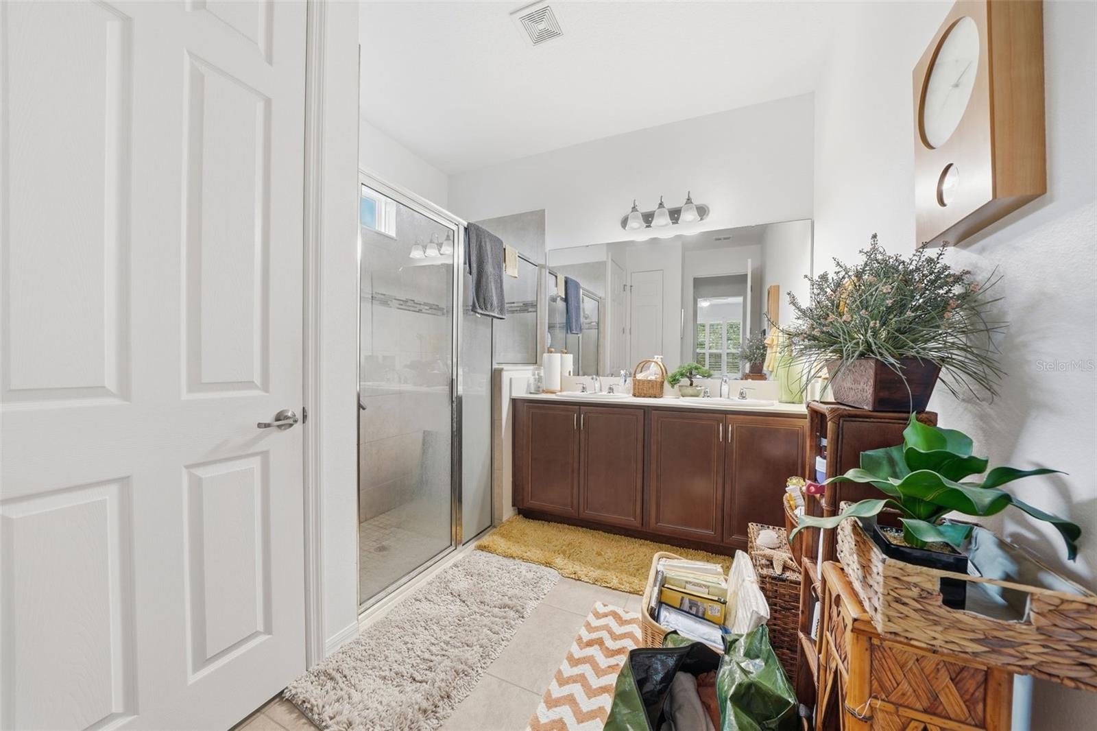 Image 19 of 43 For 3461 Fallbrook Drive