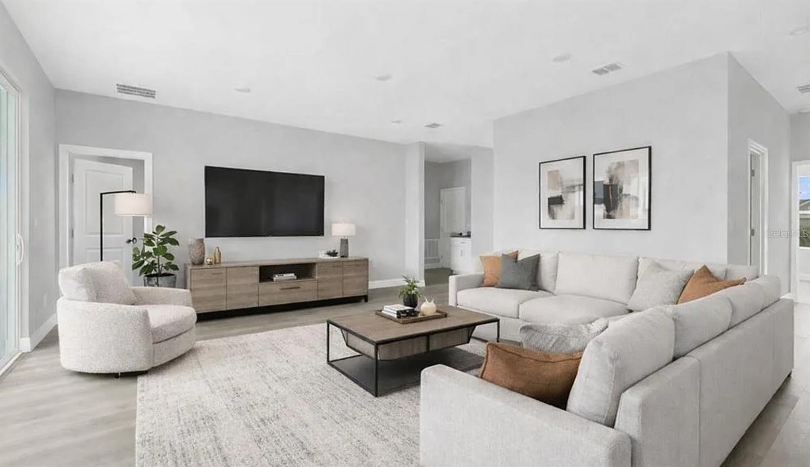 Image 8 of 18 For 441 Xingu Court