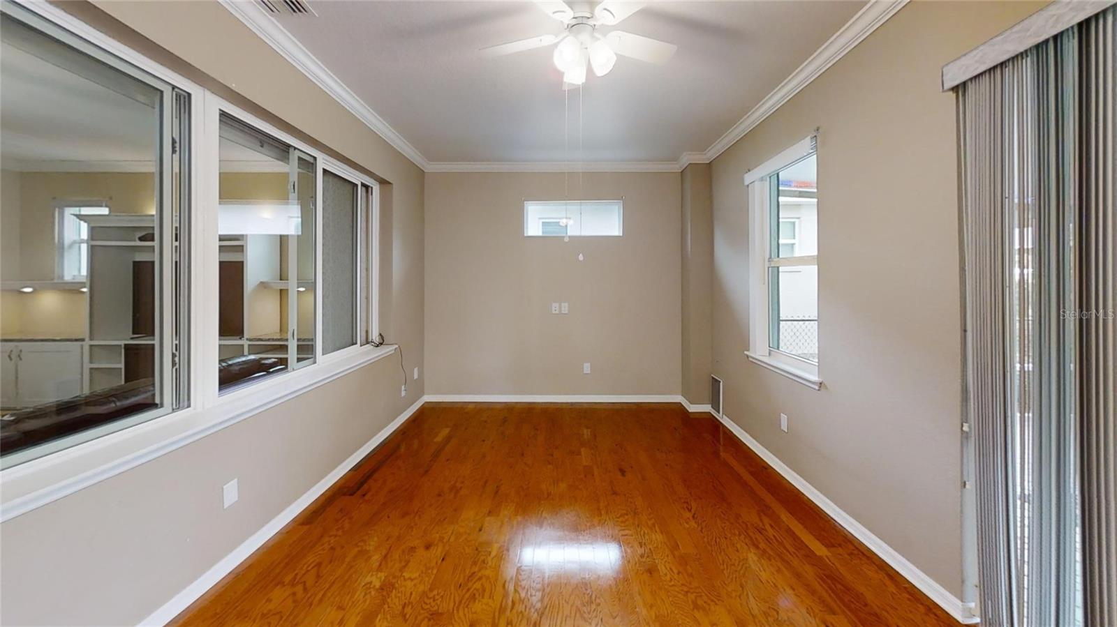 Image 18 of 38 For 9273 91st Court Road