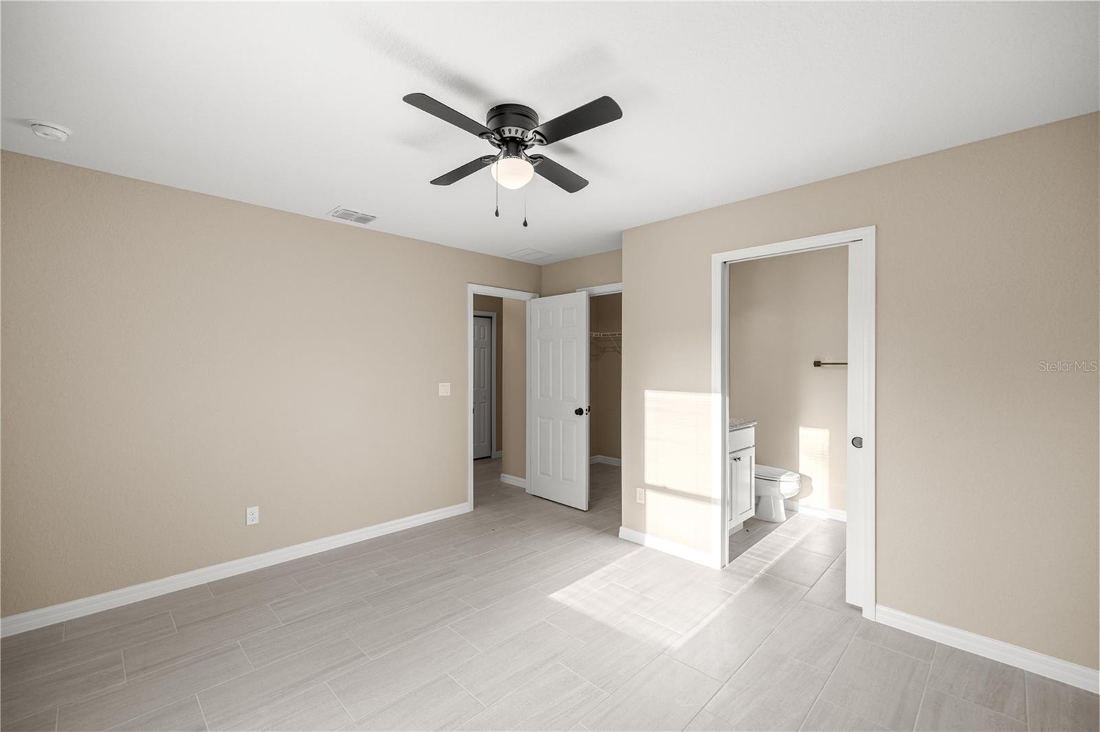 Image 15 of 36 For 5393 Nw 7th Place