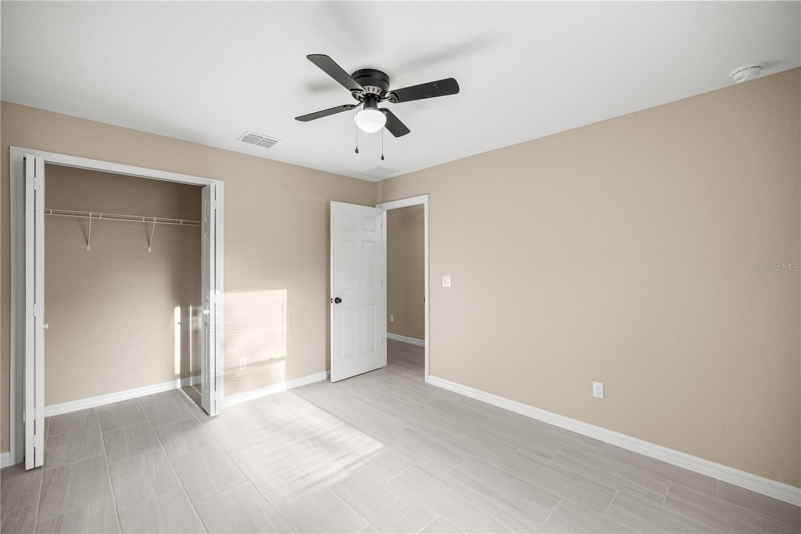 Image 22 of 36 For 5393 Nw 7th Place