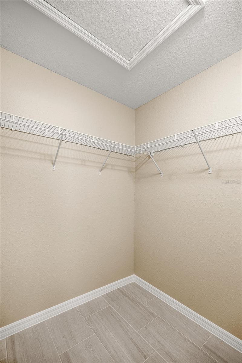 Image 26 of 36 For 5393 Nw 7th Place