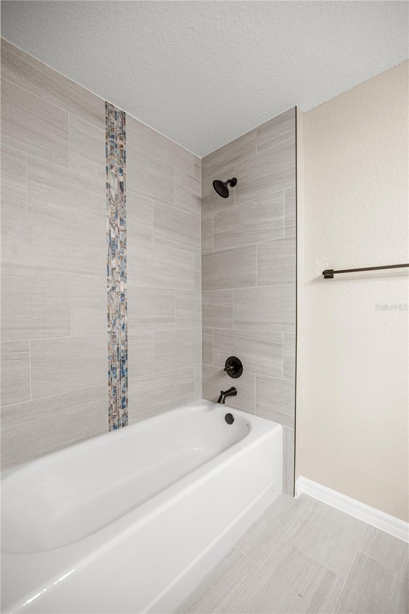 Image 27 of 36 For 5393 Nw 7th Place