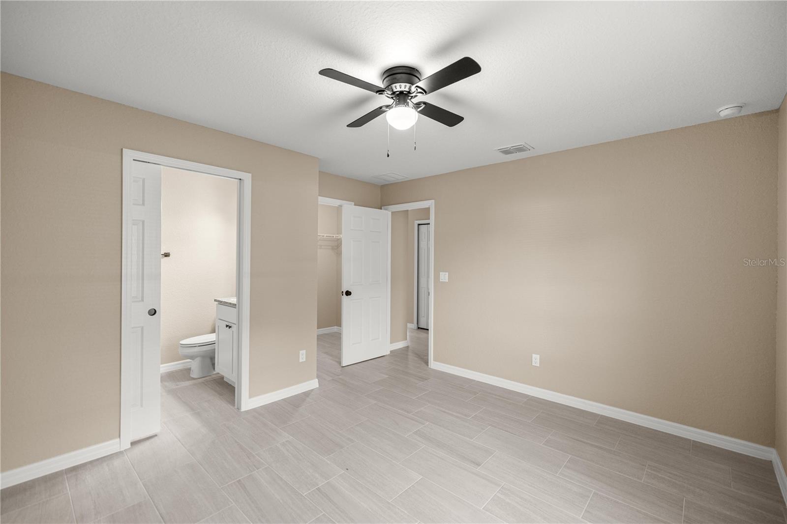 Image 29 of 36 For 5393 Nw 7th Place