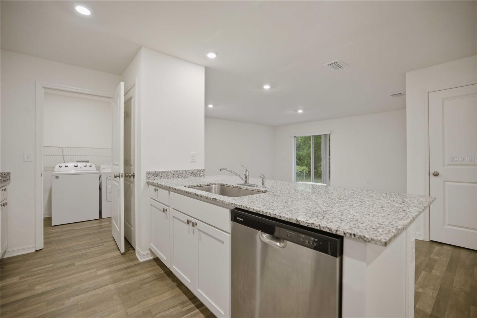 Image 10 of 29 For 260 Emerald Road