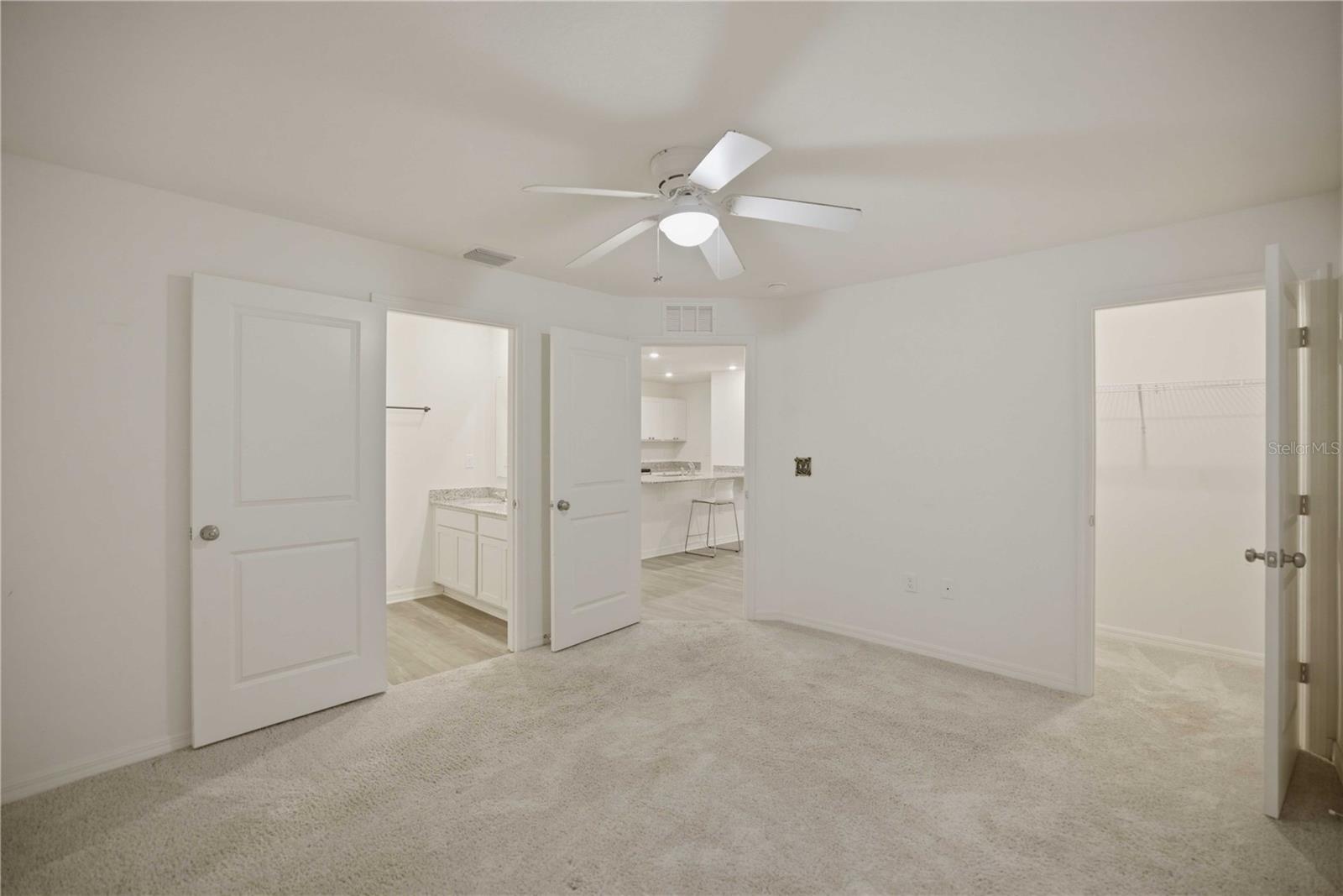 Image 16 of 29 For 260 Emerald Road