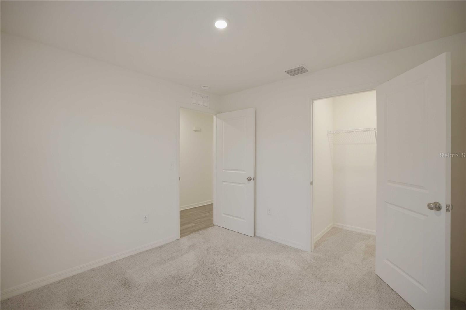 Image 24 of 29 For 260 Emerald Road