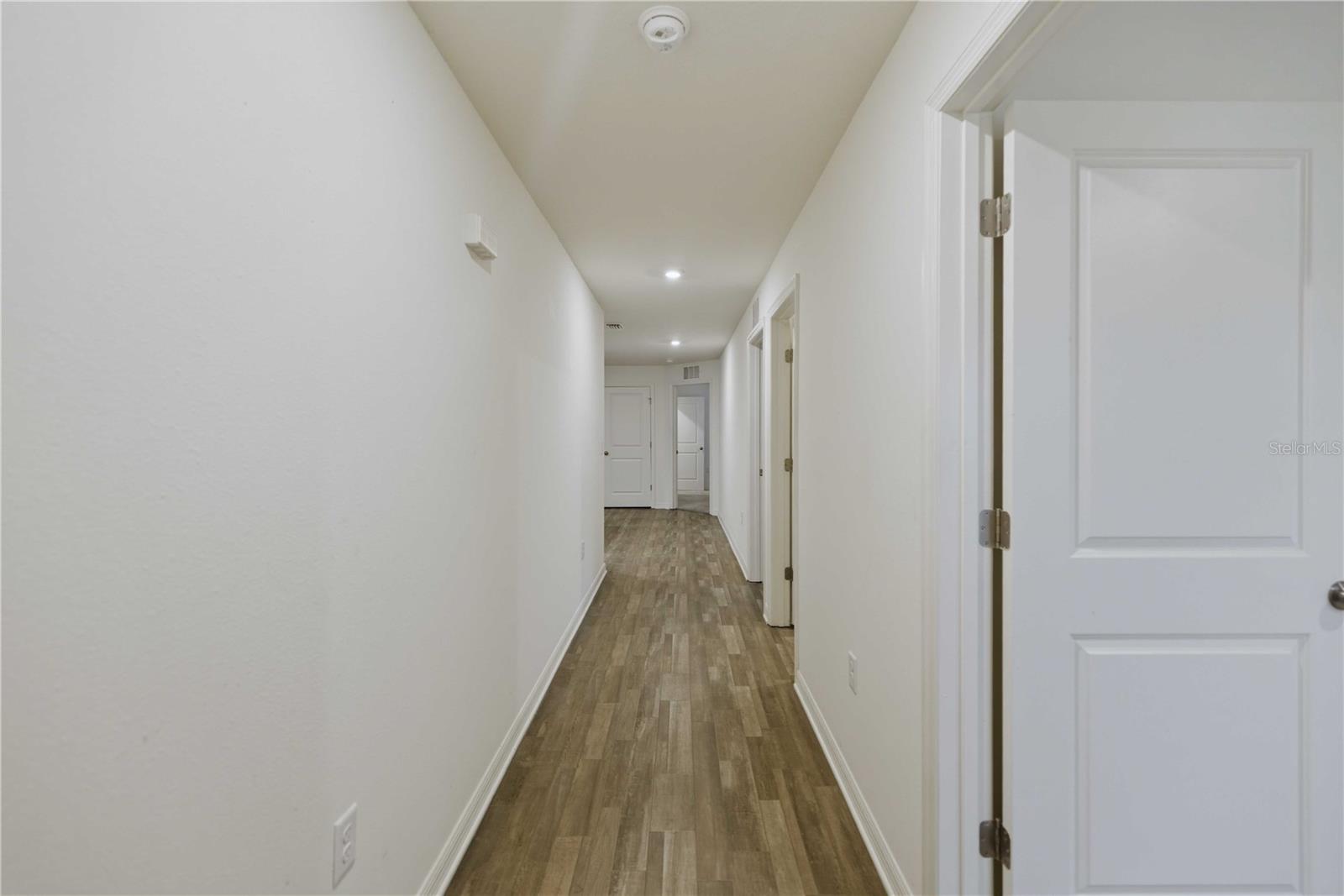 Image 7 of 29 For 260 Emerald Road