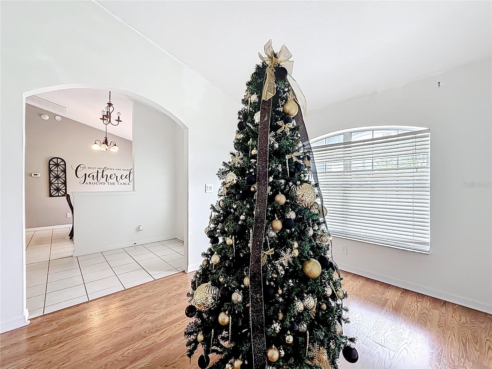 Image 10 of 52 For 4319 4th Circle