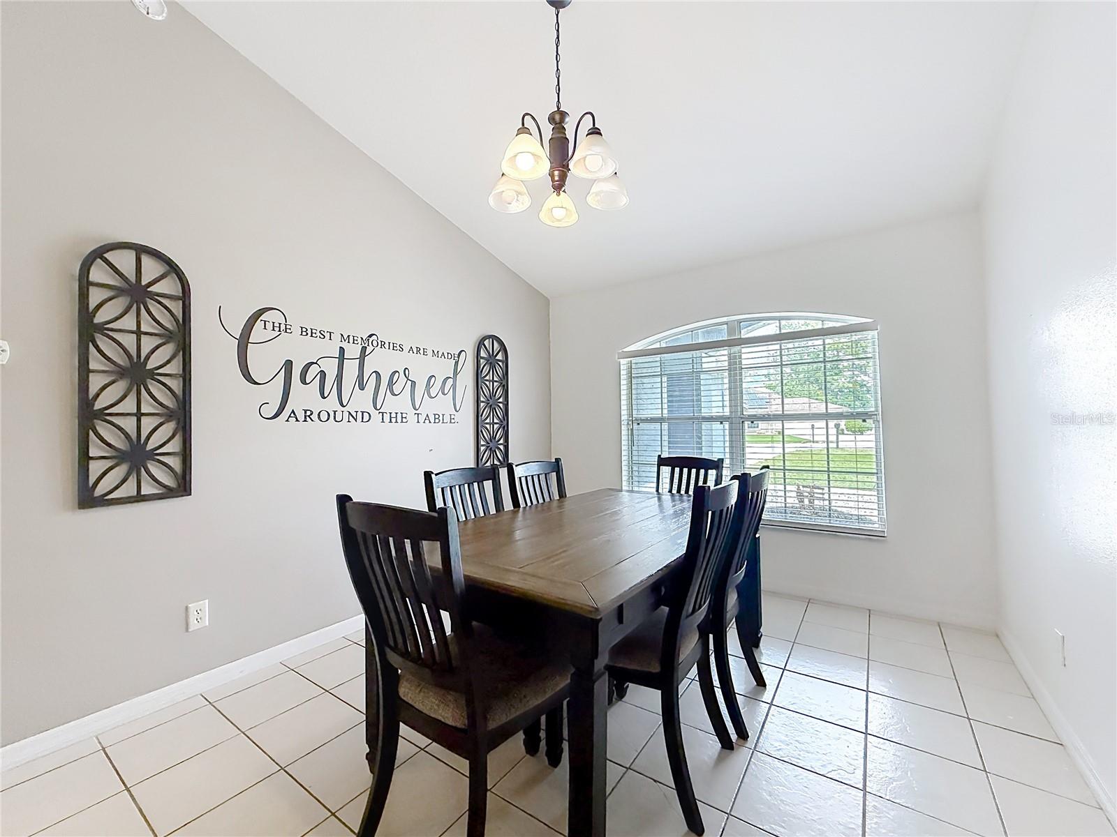 Image 13 of 52 For 4319 4th Circle