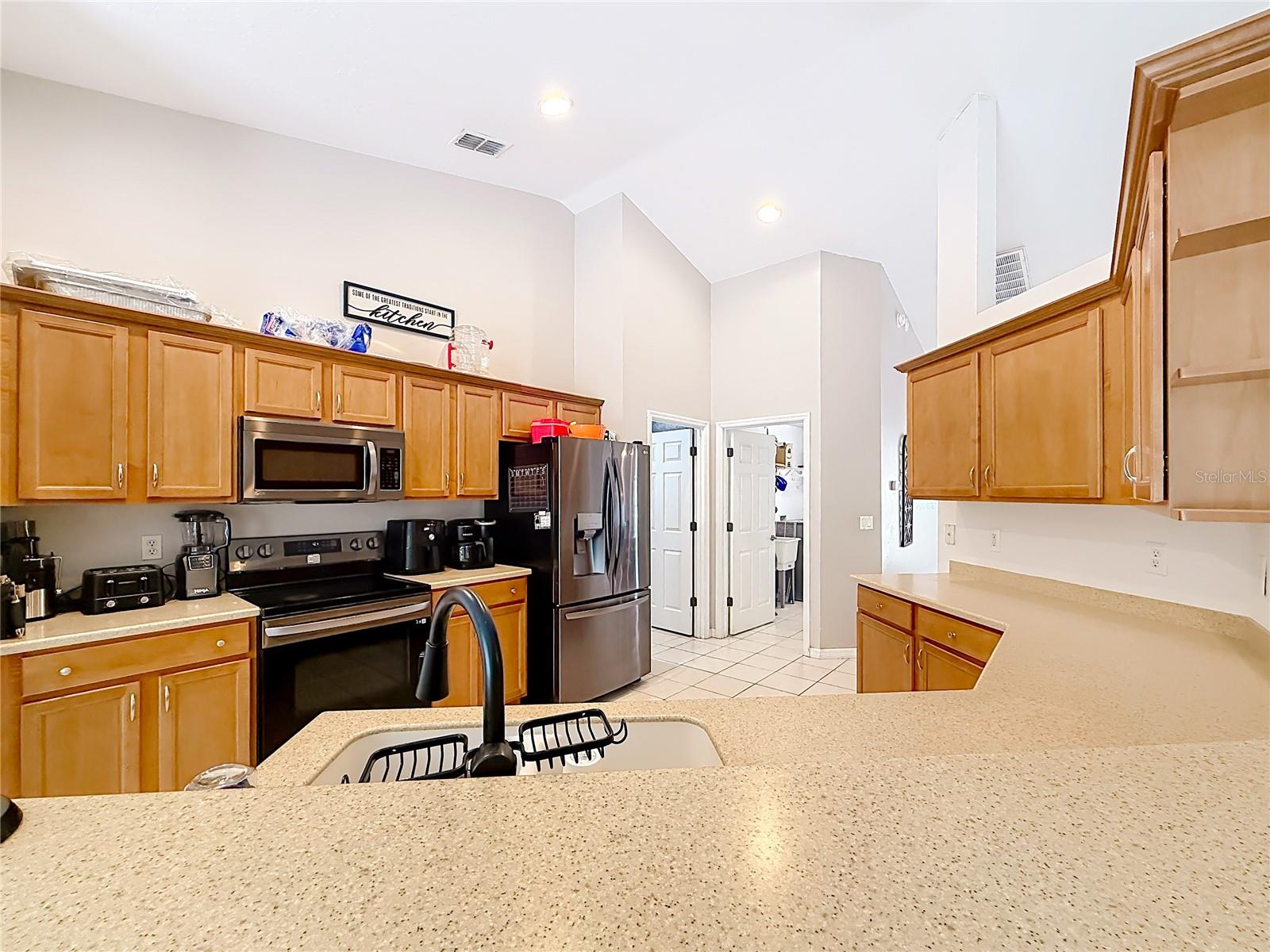 Image 23 of 52 For 4319 4th Circle