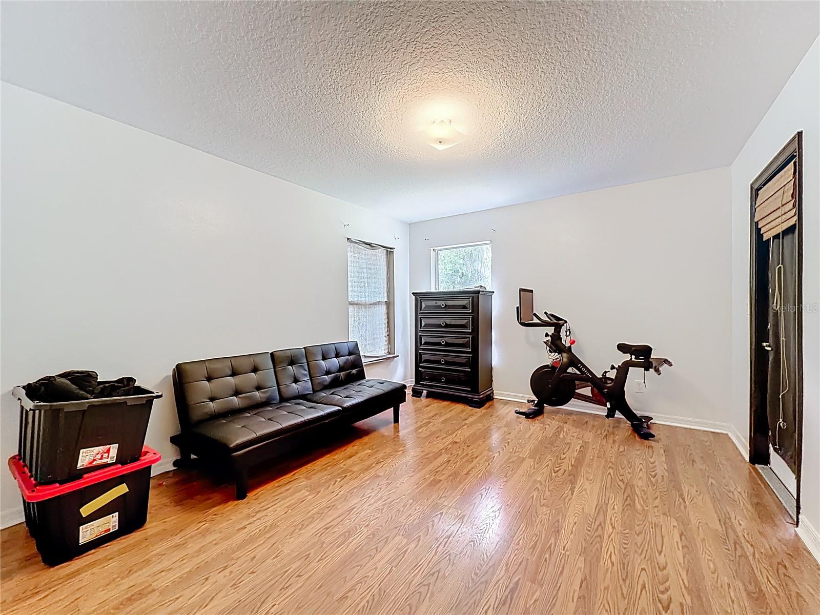 Image 27 of 52 For 4319 4th Circle