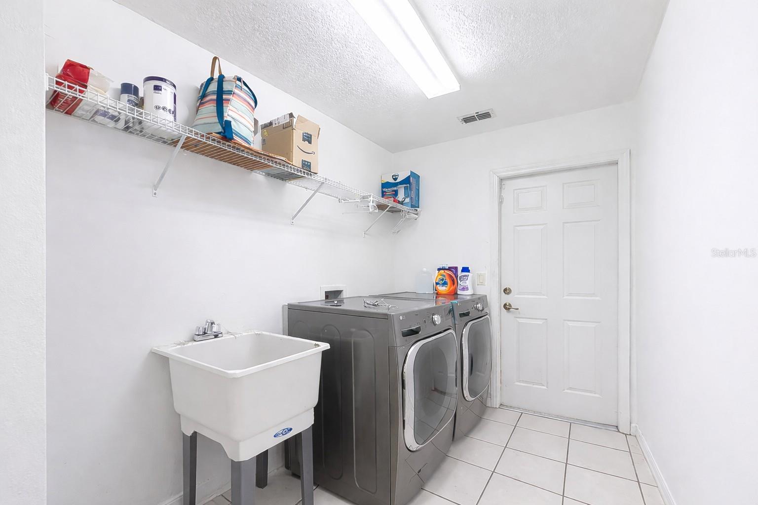 Image 42 of 52 For 4319 4th Circle