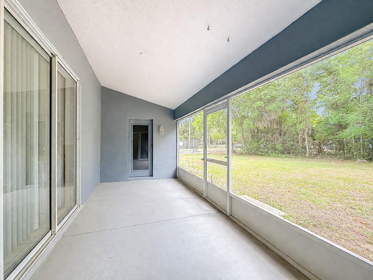 Image 43 of 52 For 4319 4th Circle